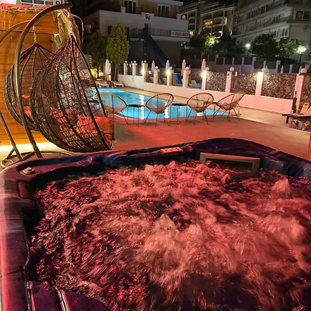 Hotel Santorini *