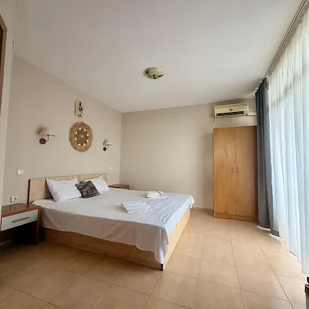 Santorini Hotel Sveti Vlas